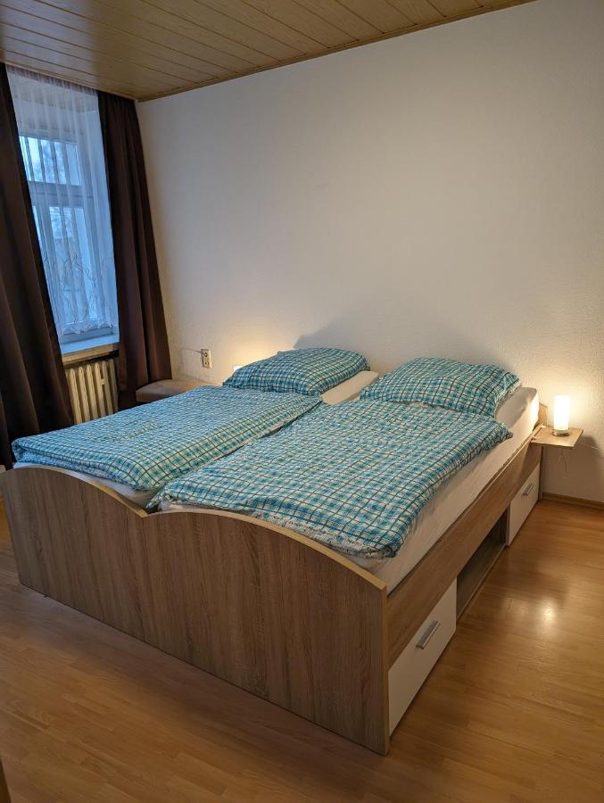 1 Apartment *